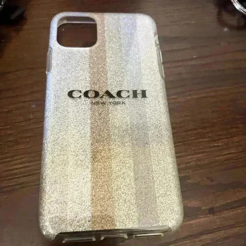 📲🆕📲 Coach iPhone 11 Pro Max Glitter Case In Gold, Silver, and Neutral-6.5”